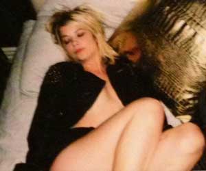 tab/thumbs/ashley-benson/name.png Sex Tape